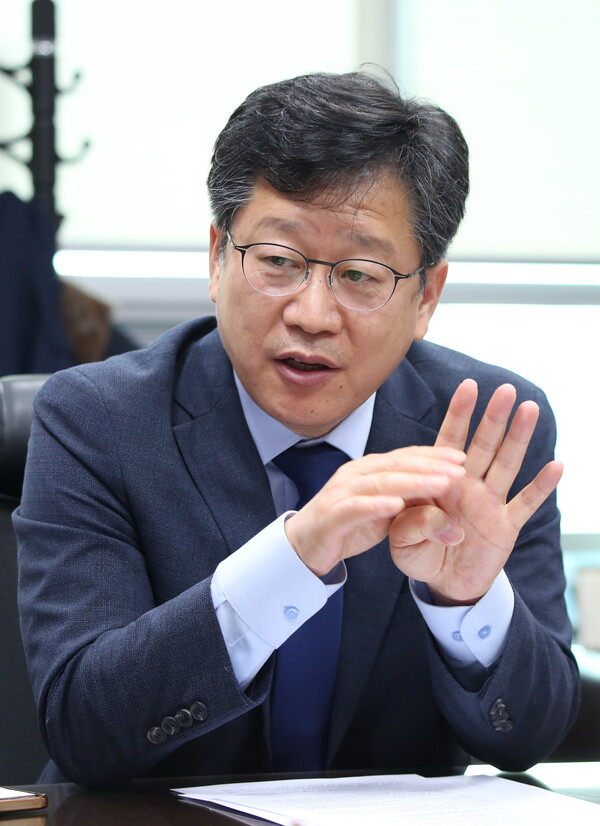 '상시 국감' 체계의 필요성을 강조하고 있는 안호영 의원.  (사진=파이낸스뉴스 김민정 기자)
