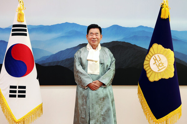 김진표 국회의장이 1일 국회에서 2024년 신년사를 전하고 있다. (사진=국회의장실)