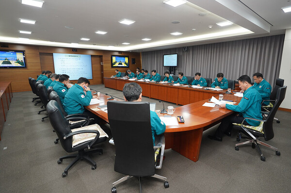 한국철도공사가 7일 대전사옥에서 설 대수송 대비 특별교통대책 회의를 진행하고 있다. (사진=코레일)